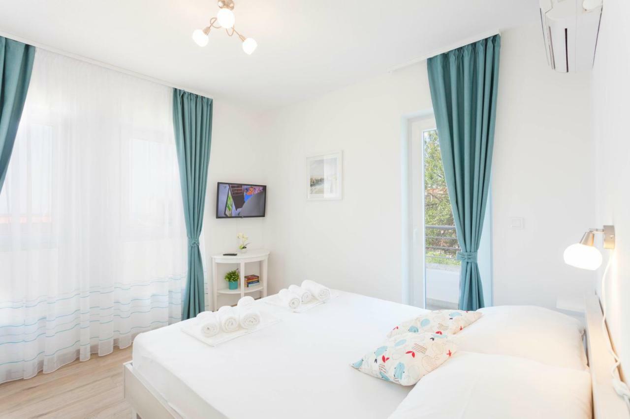 Blue House Apartment Makarska Exterior foto